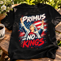 Aunt Sue No Kings Political Graphic T-Shirt